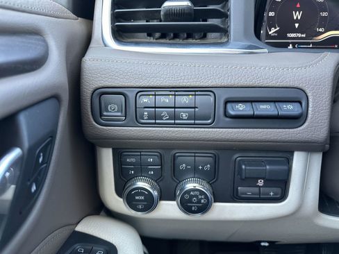 Used 2023 GMC Yukon XL Denali w/ Max Trailering Package AWD/4WD image 18