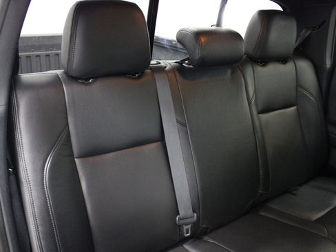 Used 2016 Toyota Tacoma TRD Sport w/ Premium & Technology Package image 25