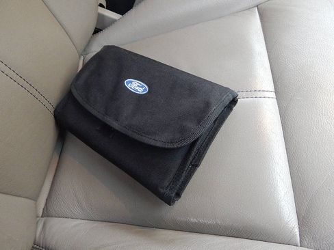 Used 2011 Ford Edge Limited image 21