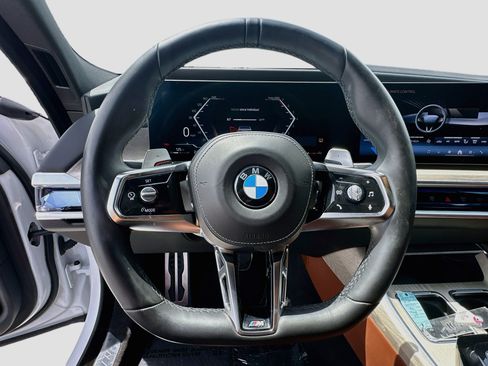 Certified 2024 BMW 760i xDrive w/ Premium Package 2 AWD/4WD image 10