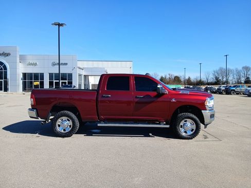 Used 2024 RAM 2500 Tradesman w/ Chrome Appearance Group image 8