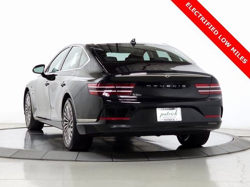 Used 2024 Genesis G80 image 6