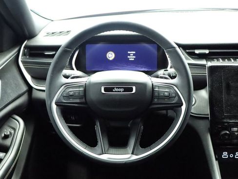 Used 2023 Jeep Grand Cherokee L Laredo AWD/4WD image 26