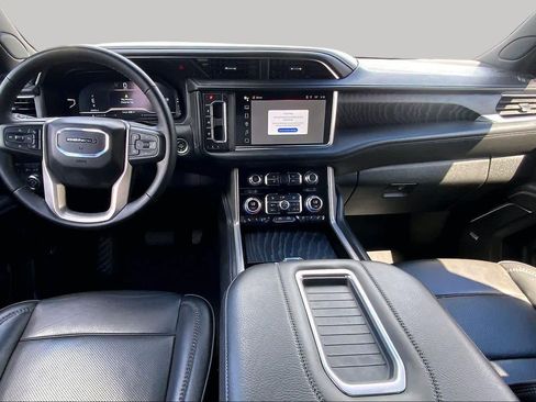 Used 2024 GMC Yukon XL Denali AWD/4WD image 15