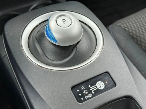 Used 2014 Nissan Leaf S image 27