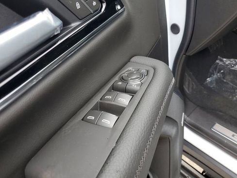 New 2026 GMC Yukon XL Denali w/ Sun & Power Step Package AWD/4WD image 18