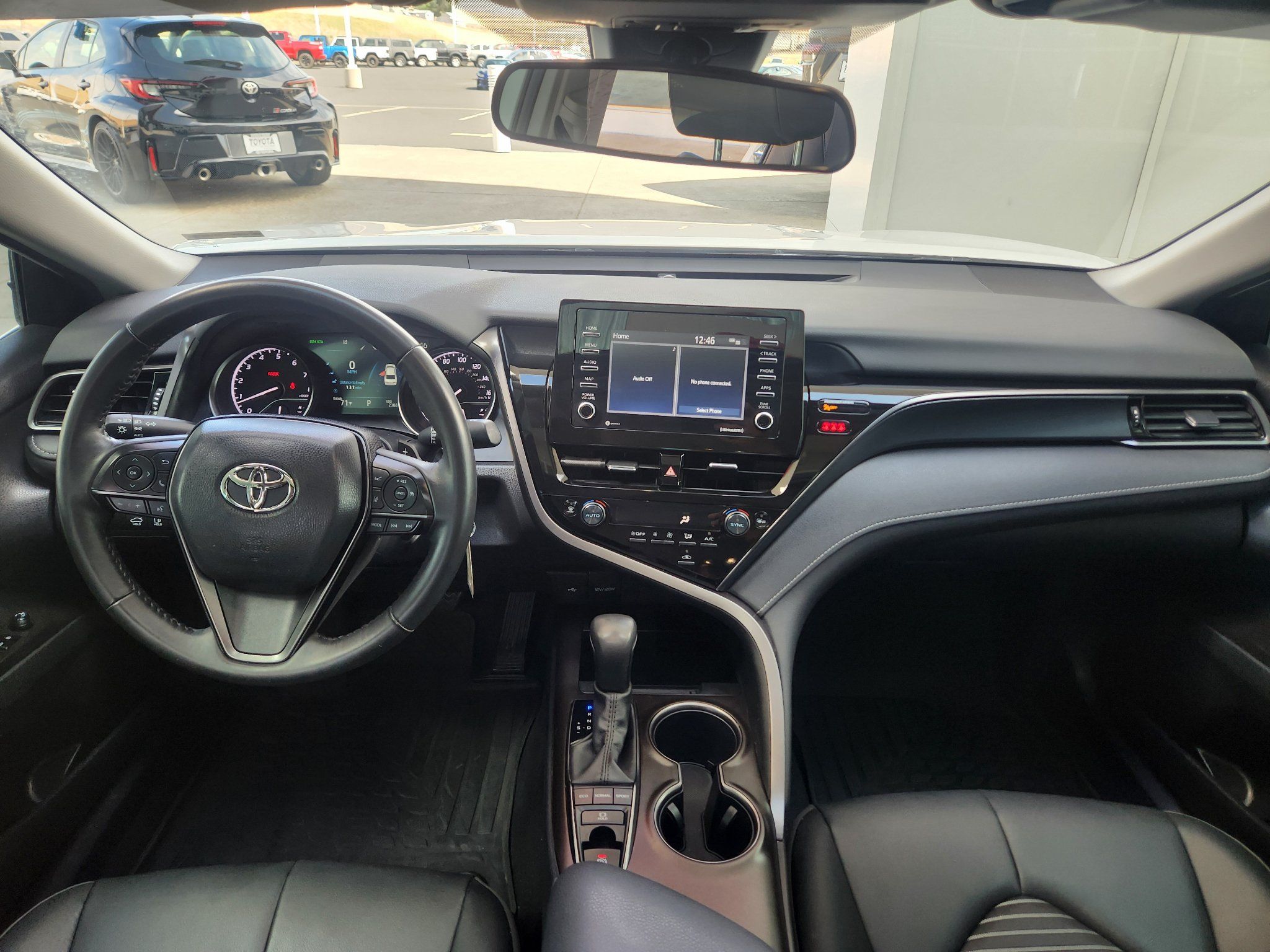 Used 2024 Toyota Camry SE AWD/4WD image 25