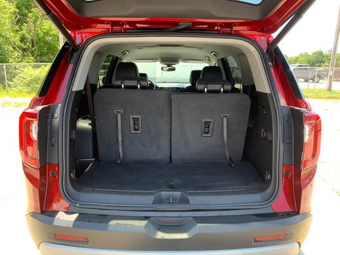 Used 2023 GMC Acadia SLT AWD/4WD image 19
