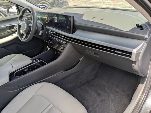 Used 2025 Hyundai Sonata SEL FWD image 27