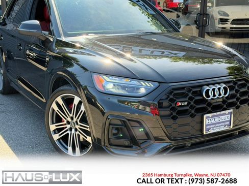 Used 2021 Audi SQ5 Prestige AWD/4WD image 3