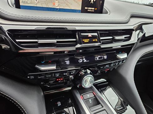 Certified 2023 Acura MDX SH-AWD w/ Advance Package image 33