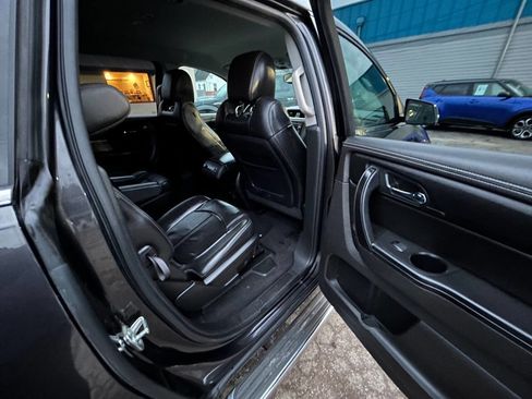 Used 2014 Chevrolet Traverse LT w/ LPO, 'HIT The Road' Package image 8