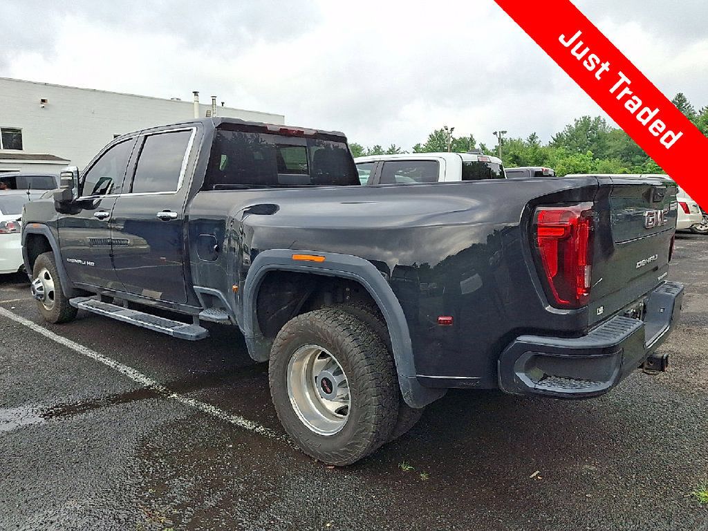 Used 2023 GMC Sierra 3500 Denali w/ Denali Ultimate Package AWD/4WD image 4