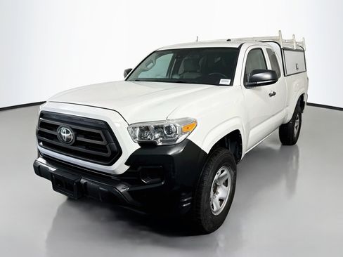 Used 2022 Toyota Tacoma SR RWD image 4