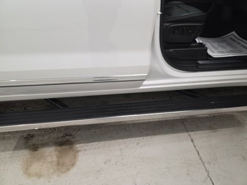 Used 2022 Chevrolet Silverado 1500 High Country w/ Z71 Off-Road Package image 7