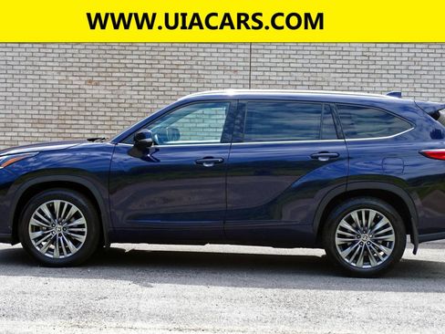 Used 2022 Toyota Highlander Platinum AWD/4WD image 7