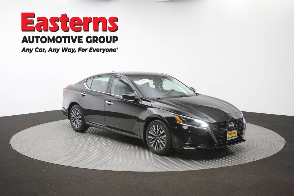 Used 2023 Nissan Altima 2.5 SV FWD image 50