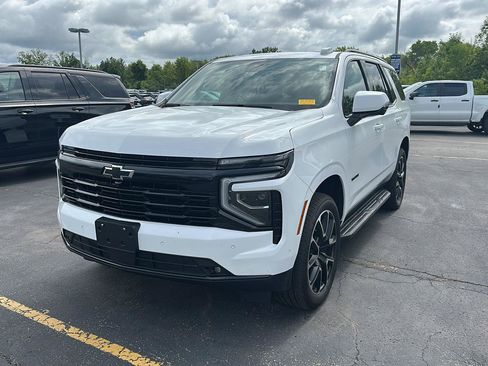 Used 2026 Chevrolet Tahoe RST w/ Comfort Package AWD/4WD image 5