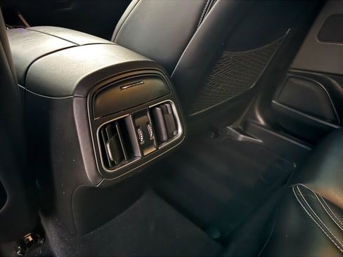 Used 2017 Maserati Levante S image 40