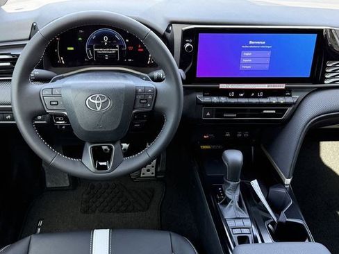 New 2026 Toyota Camry Hybrid image 12