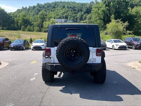 Used 2018 Jeep Wrangler Unlimited Sport S AWD/4WD image 5