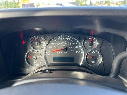 New 2025 Chevrolet Express 3500 Work Van w/ Power Convenience Package image 14