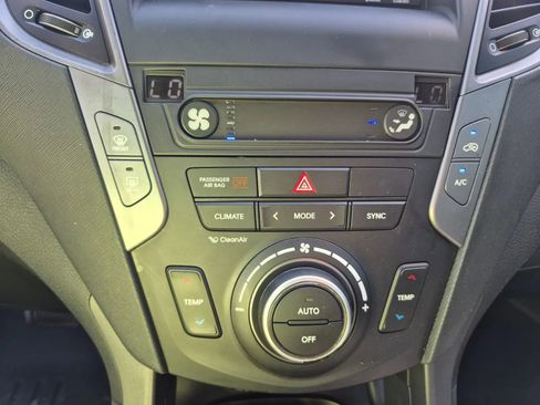 Used 2018 Hyundai Santa Fe Sport w/ 2.0T Ultimate Tech Package 05 image 29