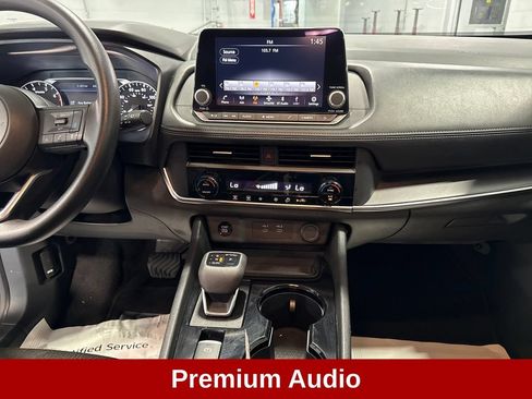 Used 2024 Nissan Rogue SV AWD/4WD image 10