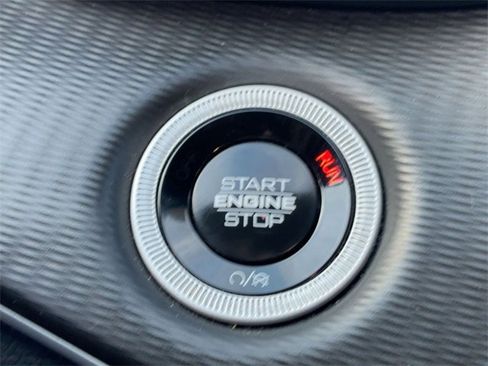 Used 2024 Jeep Grand Cherokee L Laredo image 23