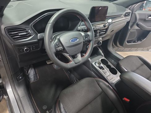 Used 2023 Ford Escape ST-Line FWD image 16