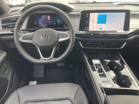 New 2026 Volkswagen Atlas Cross Sport SE AWD/4WD image 14