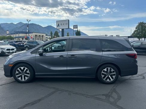 Used 2025 Honda Odyssey EX-L image 6