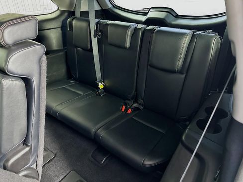 Used 2018 Toyota Highlander XLE image 44