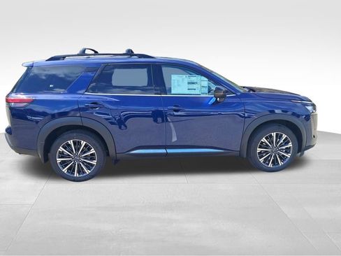 New 2026 Nissan Pathfinder Platinum w/ Lighting Package AWD/4WD image 7