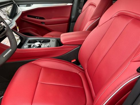 New 2025 Jeep Wagoneer S Launch Edition image 17