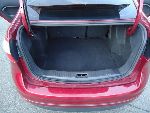 Used 2016 Ford Fiesta SE w/ Equipment Group 201A image 16