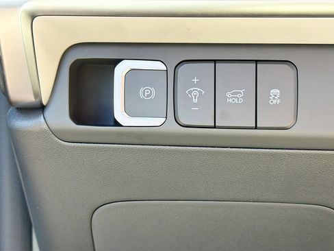 New 2026 Hyundai Santa Fe SE image 30