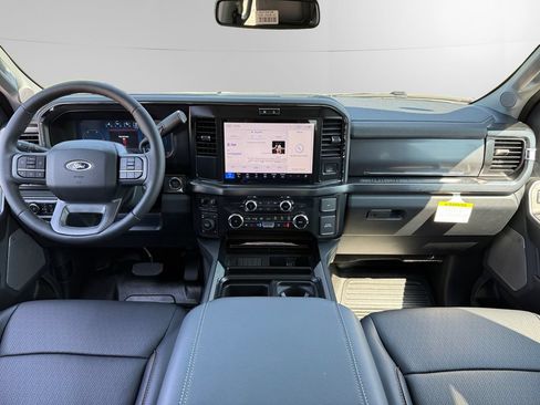 New 2026 Ford F250 Lariat w/ Black Appearance Package AWD/4WD image 10