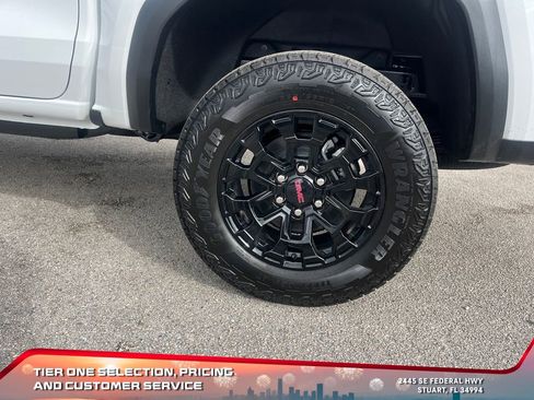 New 2026 GMC Canyon Elevation image 9
