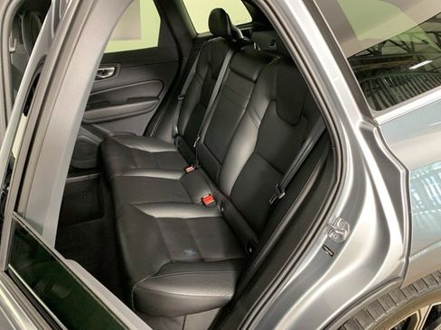 Used 2019 Volvo XC60 T5 Inscription w/ Protection Package Premier image 27