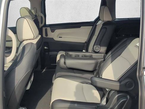 New 2026 Honda Odyssey Elite image 15