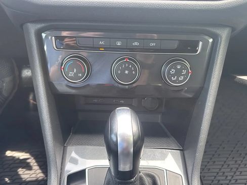 Used 2020 Volkswagen Tiguan S FWD image 12