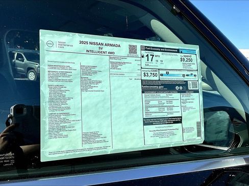 Used 2025 Nissan Armada SV image 13