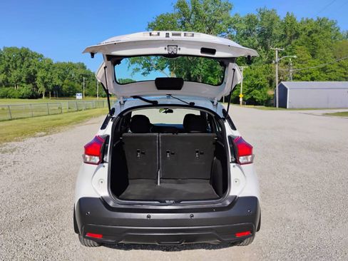 Used 2020 Nissan Kicks S FWD image 22