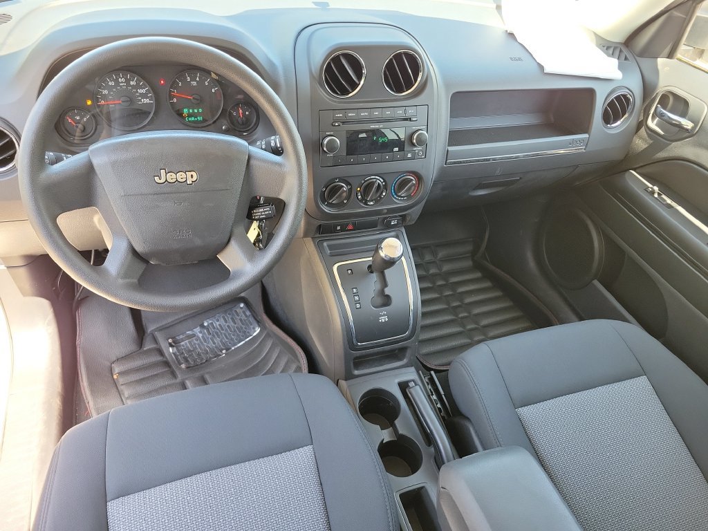 Used 2009 Jeep Patriot Sport FWD image 13