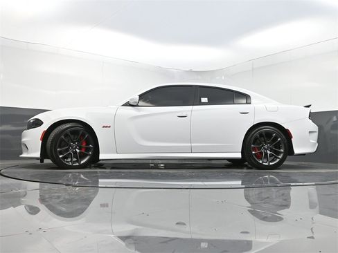 Used 2022 Dodge Charger Scat Pack w/ Plus Group image 29