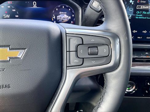 Used 2024 Chevrolet Silverado 1500 LT AWD/4WD image 19