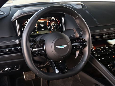Used 2025 Aston Martin DB12 Coupe RWD image 11