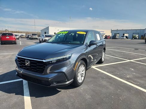 Used 2024 Honda CR-V EX image 3