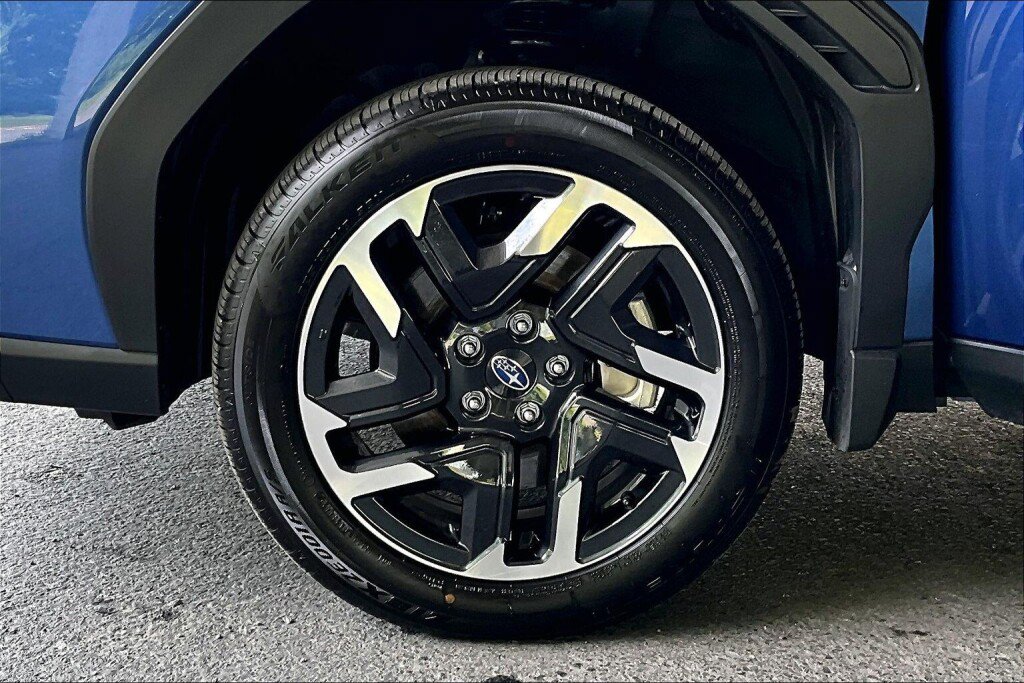 Used 2026 Subaru Forester Premium AWD/4WD image 17